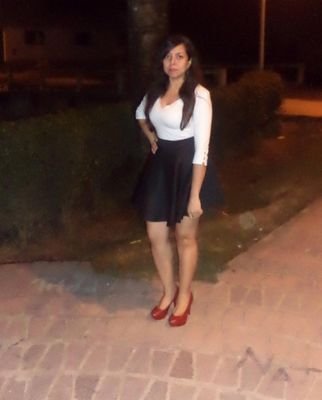 alejand73403317's profile picture. 