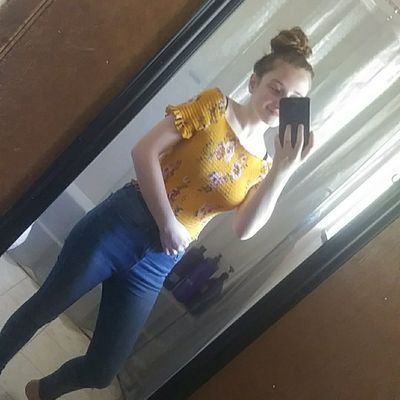 neonruberdonkey's profile picture. Snapchat: angel.crystal14
Instagram: _crystal.doyle_