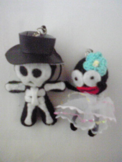 loveGCletter's profile picture. 攻撃的人見知り。情緒不安定な理論派。己の想像力で自律神経失調症になった実績有り。点滴手術入院交通事故救急車ドクターヘリパトカー経験者。取扱注意。