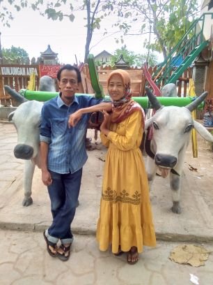 mastutirheny's profile picture. bibir