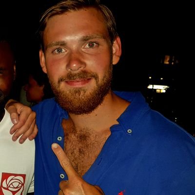 makkan92's profile picture. HAMMARBY IF💚

Långt ifrån lagom.

Trav är kul🐴