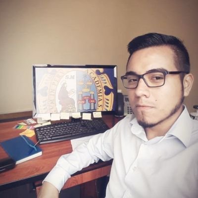 Ing. Electrónico, especialista en TICs. Líder y servidor de equipos de alto impacto. Amante de la creatividad y aficionado al arte.