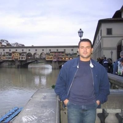 D_Labrador's profile picture. Opositor a la robolución por naturaleza y por convicción. Ambas razones poderosamente irrevocables.