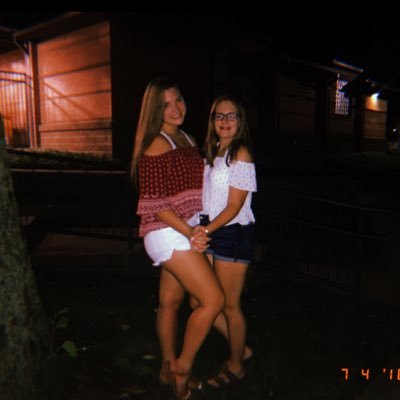 lydia_now's profile picture. ths '22