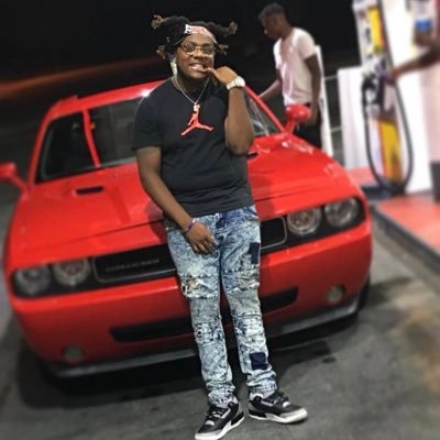 Sc: semorewillis Fb: moneybagg no ig: 1Moneybagg_mo #miles22💛💜 334📍