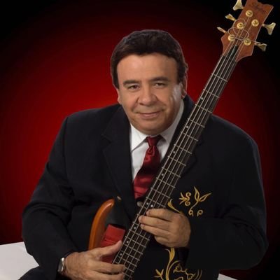 Cuenta oficial del maestro Julio Ernesto Estrada Rincón mejor conocido como Fruko, pionero de la salsa en Colombia.
