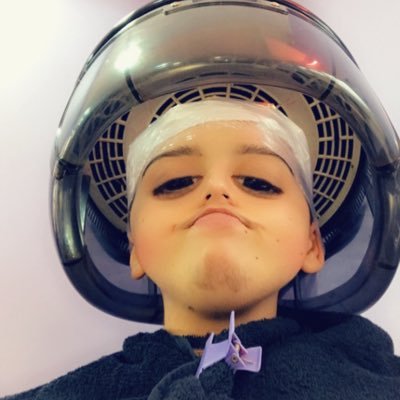 Un sourire coûte moins cher que l’électricité et donne autant de lumière 🤩