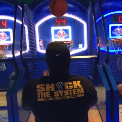 Black_Kobayashi's profile picture. @chargers @KentuckyMBB @memgrizz @USCFB @BlueJays @GoldenKnights @ChicagoSky  RIP @WayneR3gretzky