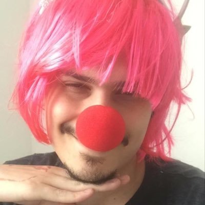 meuzaptafoda's profile picture. Totalmente sem noção, com um pouco de noção, já trabalhei com algumas coisinhas bem legais pela internet
