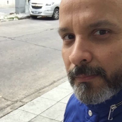 Ingeniero. Venezolano en el exilio. Maximalista de bitcoin.  Developer https://t.co/5W1EHcklTI / https://t.co/KWJtj9BxyY 🇻🇪🇦🇷