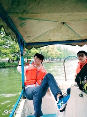 wrlHIQyr8Kx2J7x's profile picture. The simplest picnic can create the most lasting memories