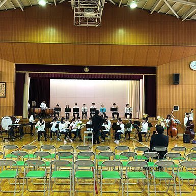 青少年の音楽活動を支援することを目的に発足した「子どもたちの一般吹奏楽団」です。 小3から中1は楽器未経験者も大歓迎!お問い合わせはHPかDMまで!! Instagramはこちら→ https://t.co/TtSIhhFIeG