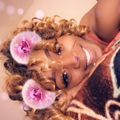 25. Mother of 3 Princes and 1 Princess . Good 🌻Vibes Onlaaaay 🤙🏾RIH MOMMY🤞🏾What can I say, I married the love of my life 💪🏾🙌🏾❤️