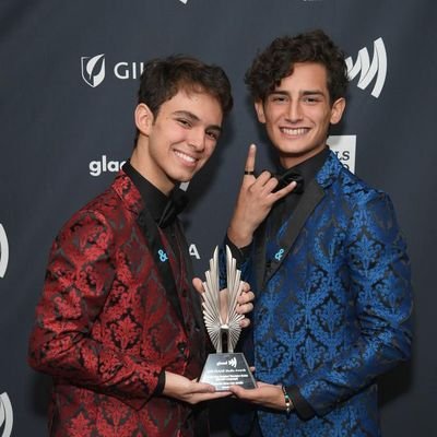 Emilio 🤘
Joaquín ✌️
JATED
Ale 🥑
Textos 📝
Diego V. 😑