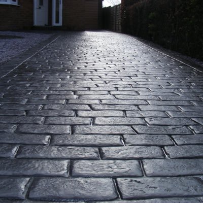 Horizon Driveways is based in Yorkshire. Our installations are traditional to modern...more info on our new site.
