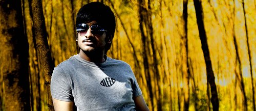 varshak100's profile picture. 