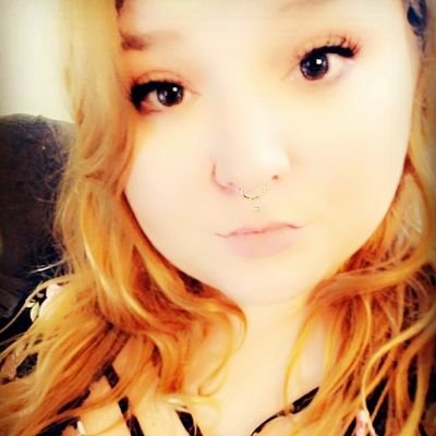 Emilys_Twittles's profile picture. Hi!! If you are reading this I love you. Just a girl. Obsessed with plus size fashion, makeup, beauty bloggers, and all the TV shows.