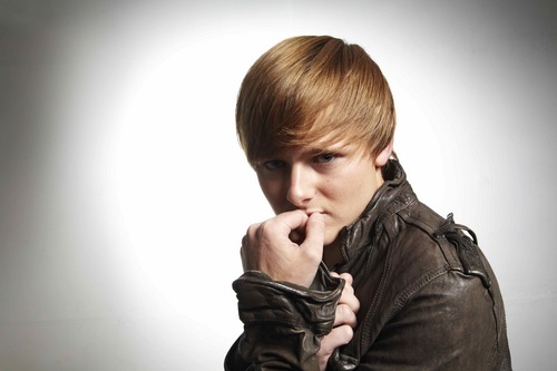 LeeBattle's profile picture. Red Players | Arts & Media - also find me @RedPlayers

Writer-Director-Tutor-Performer