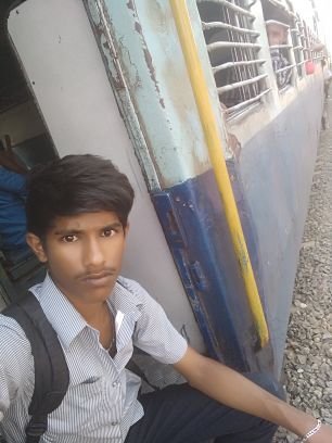SmartHakkim4's profile picture. i am college student