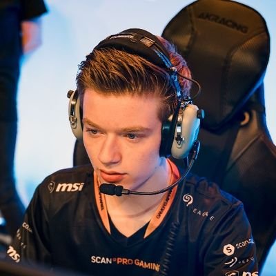 18 l 🇳🇱l Retired player occasionally streaming for fun