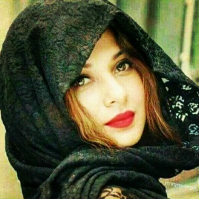 ٻنْٺ أٻوُيُ ٻنْٺ شُيُوُځ وُمْيُنْ مْآ يُشُوُفُہآ يُڊوُځ ٻنْٺ عٌﺰ مْآ ٻٺنْہﺰ ٻنْٺ آلُنْآڛ مْآ ٻٺنْڊآڛ ٻنْٺ أمْہآ وُمْآﭸڊآ يُہمْہآ رآفُعٌةّ آلُرأڛ
