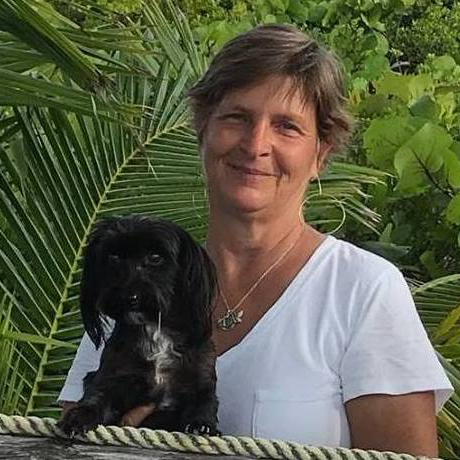 CindyBritton's profile picture. Living life and loving family!