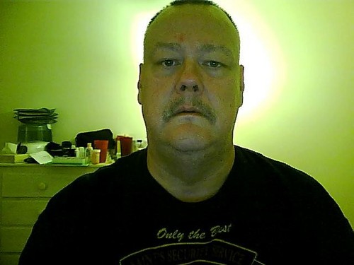 mrm0213's profile picture. I'm 100% bottom in to servicing a big hard cock by my mouth sucking all the way to the balls & having you shoving and ramming your big hard cock up my ass.