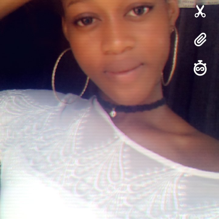 Okay Bio bio bio!!!!
I'm a singer,a make up artist
D unresistable fellow
Make way wit me