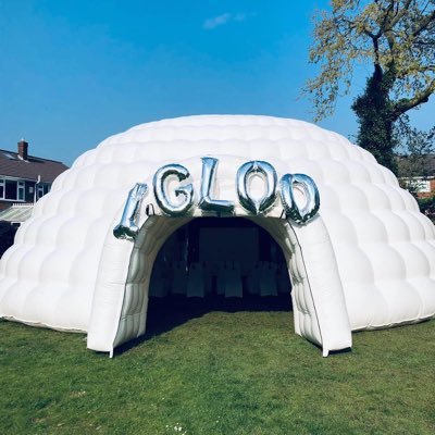 Sue & Jo are the owners of an amazing 12metre inflatable igloo.We love how it can be adapted for movie nights, discos, proms,leavers, parties or festivals.