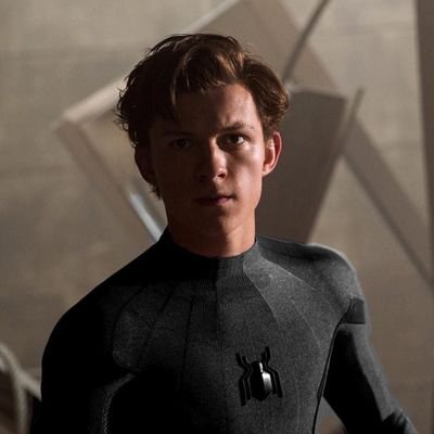 fluffyspideys's profile picture. A piece of golden fanboy trash 🕷🕸👑 | AO3 writer | 🏳️‍🌈 | multishipper | Peter B. Parker is my daddy | random writing stuff | ⍟ ⎊ ⧗ ✇ ✵ ۞ ϟ ४  ꘩ ᗢ ✪