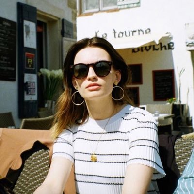 llllllllll0404's profile picture. 