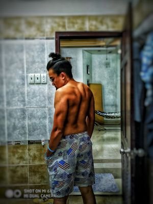 Sparklewolf16's profile picture. ⏏️Vlogger 😁
⏸️Motivational speaker.. 🔥🤔
🔽🔅My podcast link ‼️⬇️