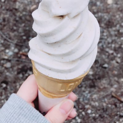 QOvSUxVNMyaycXx's profile picture. 一旦やめます。疲れたので。157cm 22♀️処女 70㌔ ↑ Cカップ 顔良くないですだいぶ太っちゃった。裏垢初心者🔰電話はインスタで！