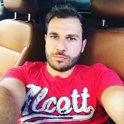 •Physiotherapist👨🏼⚕️ •Gamer🕹Nintendo fan🎮 •Board games lover🎲 •Limited and collector’s edition addicted💎 •Palermo📍