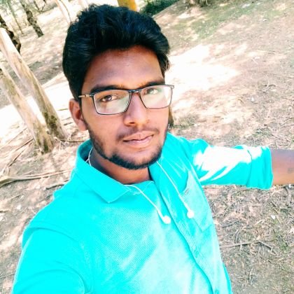 Manisri13397081's profile picture. typing.....