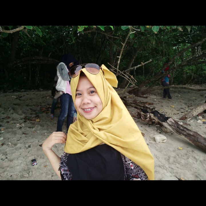 CucuCahyaa's profile picture. 4 november 1997 | @sman1majalaya | X1 | XI IPA1