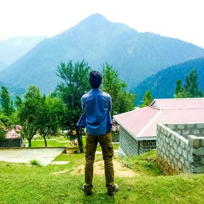 THECMA_13's profile picture. I TAKE PHOTOS 📷, WATCH MOVIES 🎥 & DRINK TEA ☕
اردو ❤