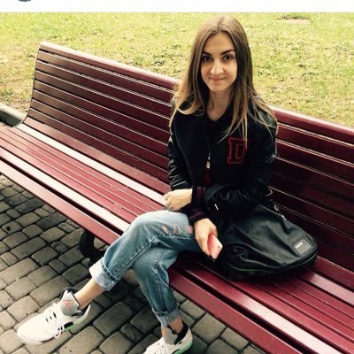 Мне сказали что Twitter создан для не красивых но умных баб... хммм 🧐 😤 Как быть если я красивая и умная 🦸♀️ 👸🤦♀️