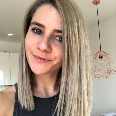 LeikaufD's profile picture. 🌎 #Berlin | 🚀 I #empower people and connect them with the right resources | 🤯sparringspartner | 🙌 #networking | 💕 #femaleempowerment