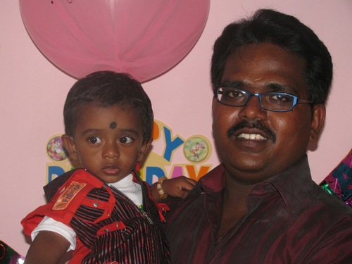 முரண்பாடுகளின் முழுக் கலவை நான். மாற்றம் எனது மாறா தத்துவம்.