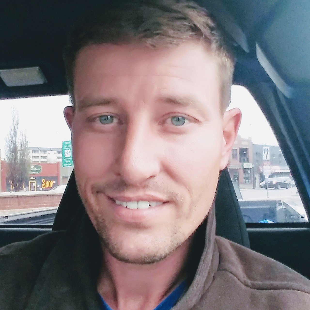 5280_love's profile picture. Bayou boy, hood veteran turned mountain man.   In love with the mile high.