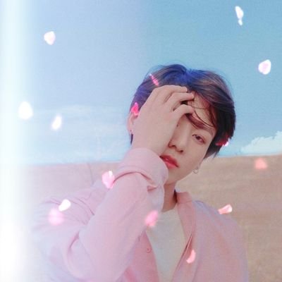 Widyaaaaa12's profile picture. ARMY
istirnya BTS 👸