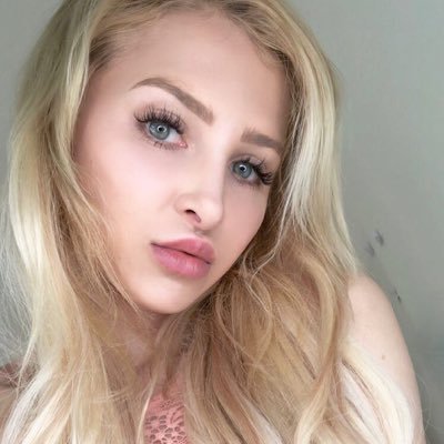 I’m rose from Texas and I’m looking serious relationship without play any game with my feelings only man text me