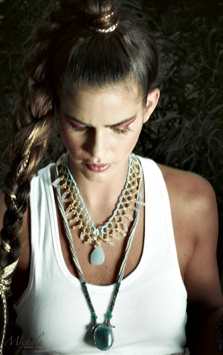 mikikd's profile picture. jewelry designer