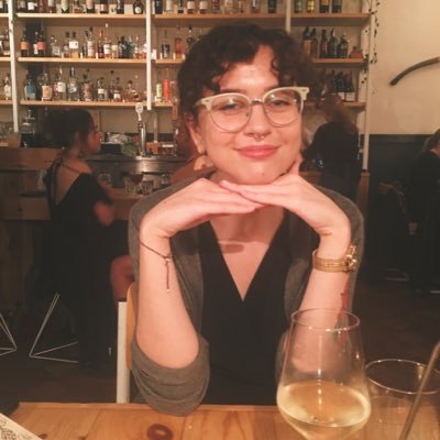librarypapi's profile picture. she/her. librarian in paradise 🌴