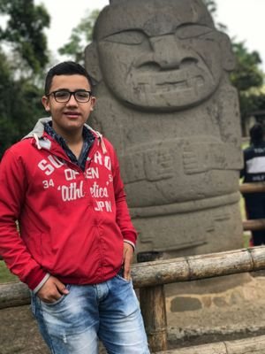 EstebanBeltrn14's profile picture. ⚡Las palabras son quizá nuestra más inagotable fuente de magía⚡. //

Somos los únicos responsables de nuestra propia felicidad.