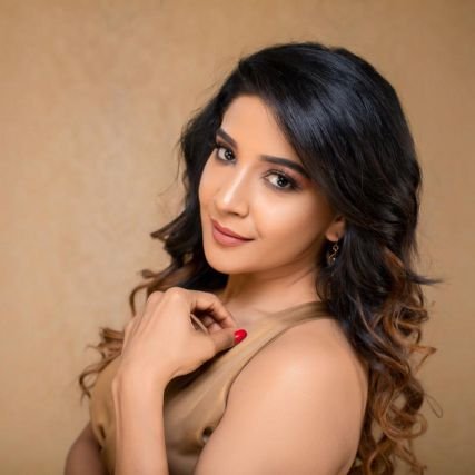 SakshiAgarwal FC™✨