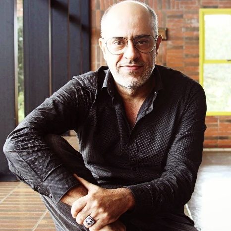 Matula Cultural é o blog do jornalista e músico Rodrigo Teixeira.