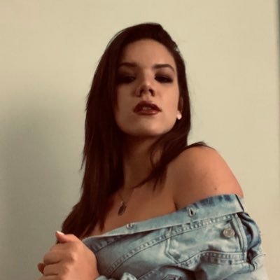 Sonríe, es gratis • UCF • En otra vida fui sirena • Futura Doctora • IG: biancaapaolaa