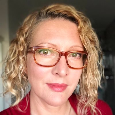 Research information governance manager, aspiring writer, and optimistic mother of a tribe of perfect specimens.